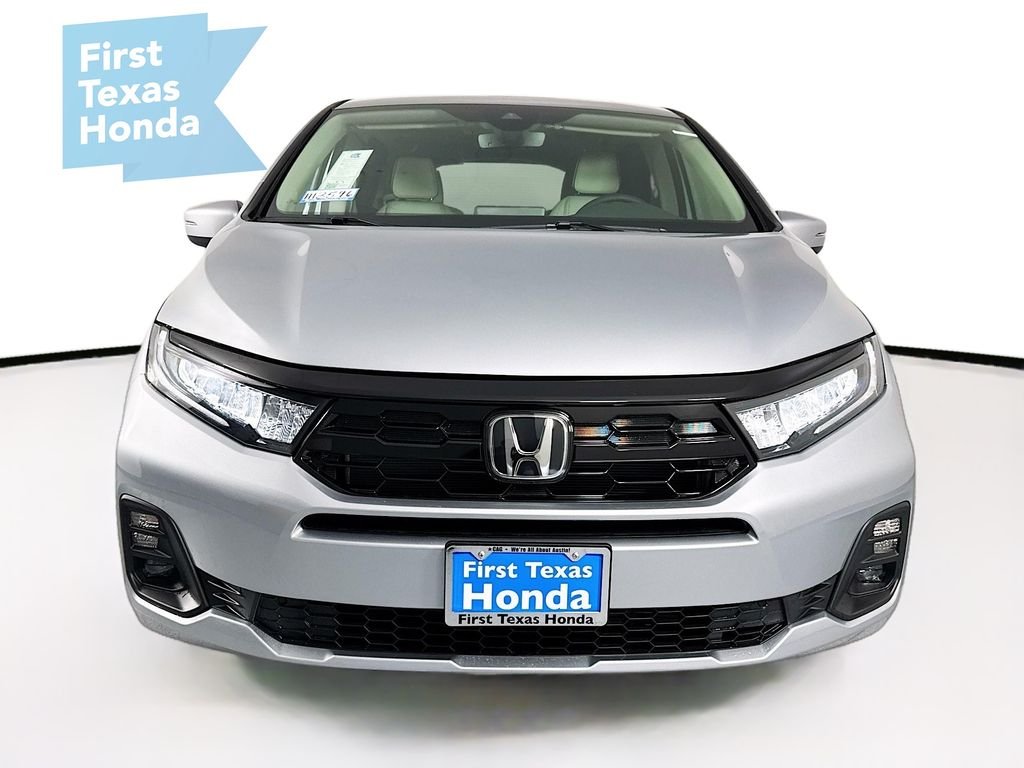 New 2026 Solar Silver Metallic Honda Touring image 2