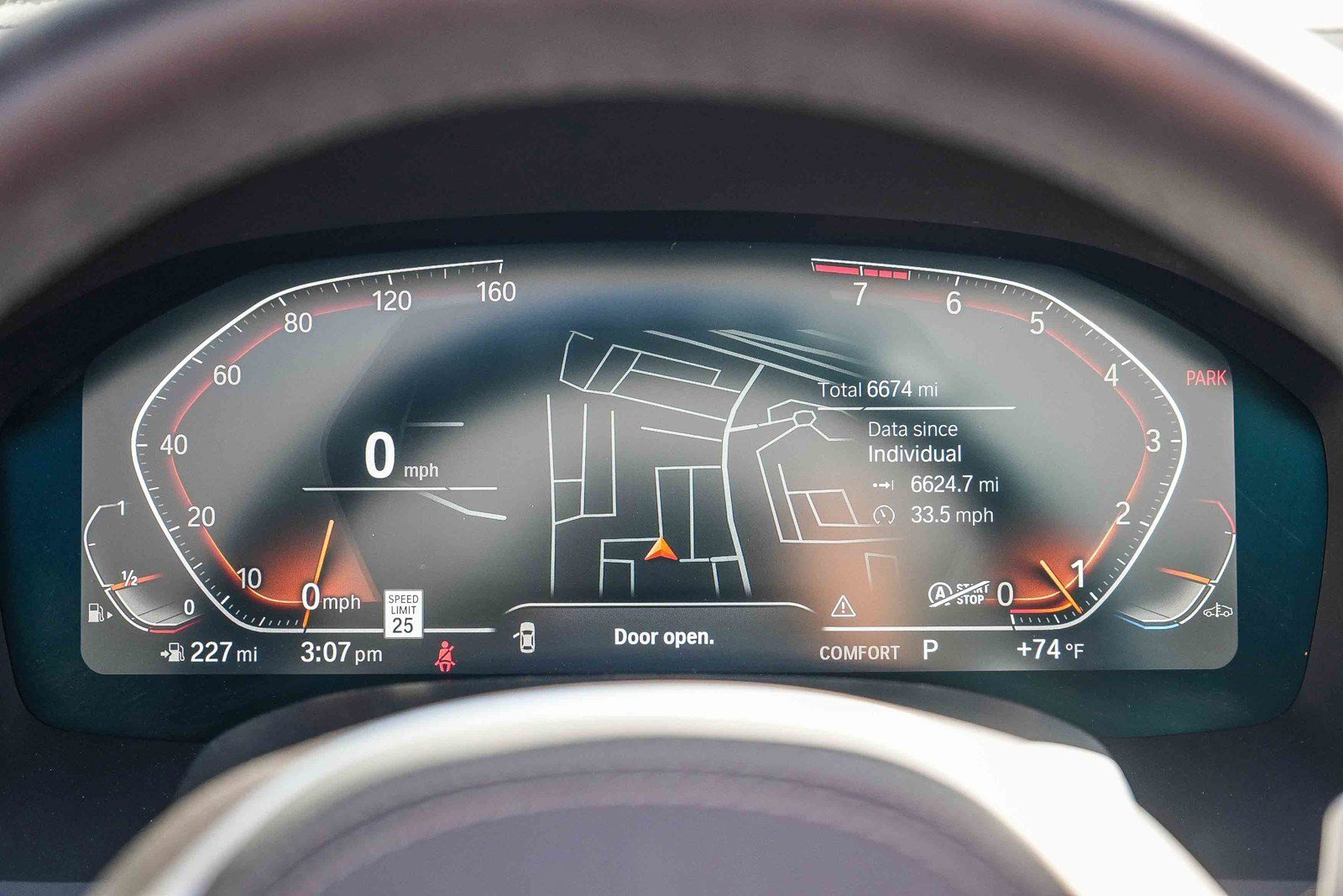 2025 BMW 8 Series 840i - Photo 27