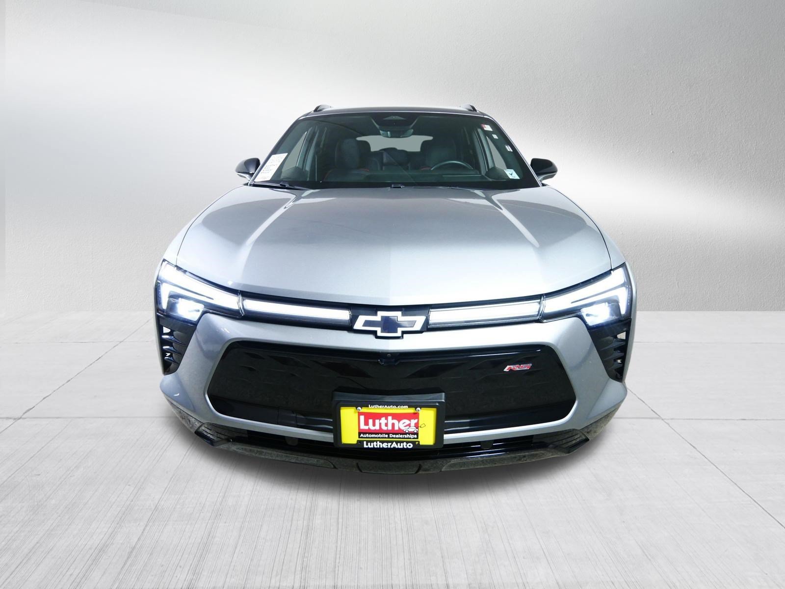 Used 2024 Chevrolet Blazer EV RS with VIN 3GNKDCRJ4RS182714 for sale in Brooklyn Center, MN