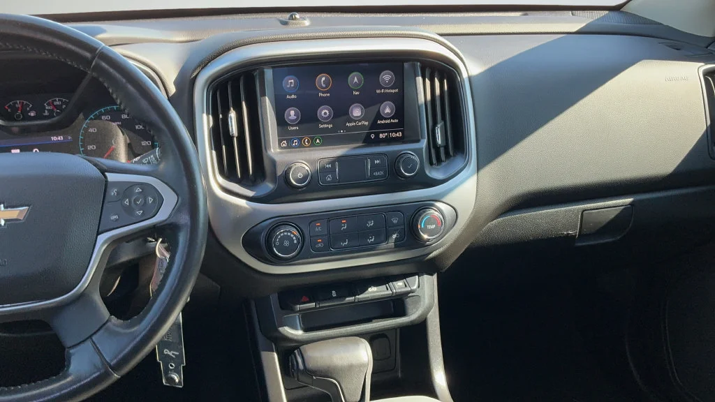 Used 2019 SHADOW GRAY METALLIC Chevrolet 2WD LT image 8