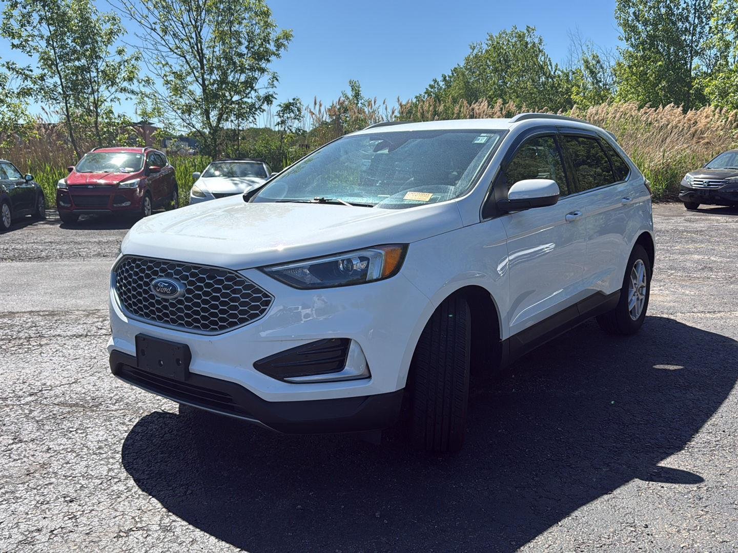 Used 2023 Oxford White Ford SEL image 8