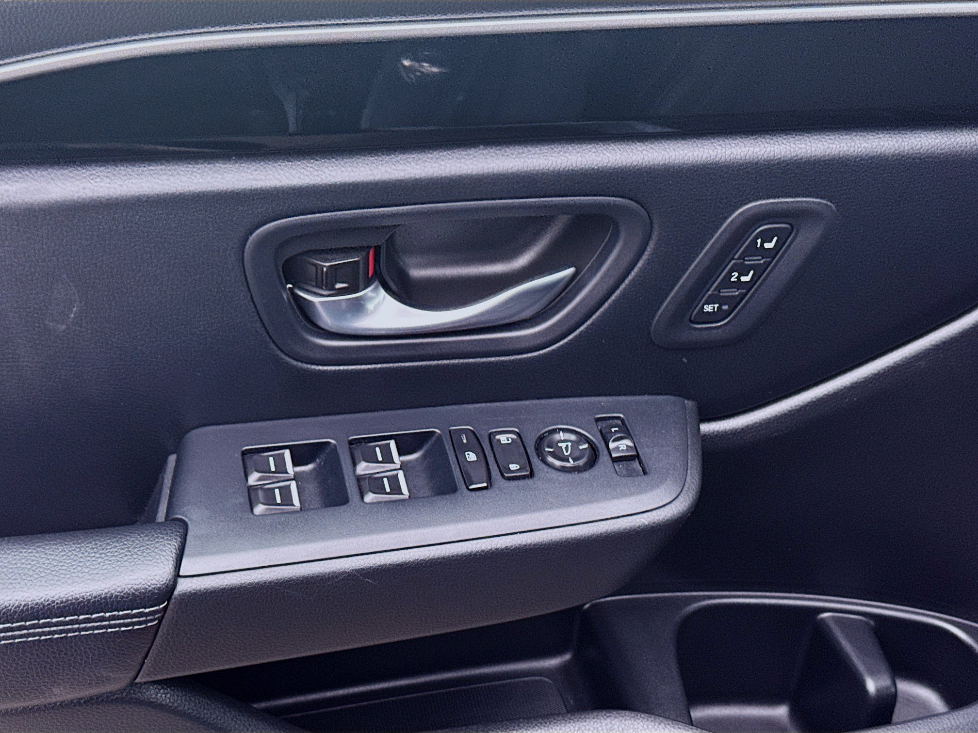2025 Honda Pilot Touring - Photo 17
