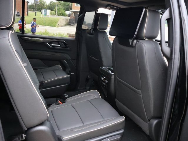 2026 GMC Yukon XL Elevation - Photo 11