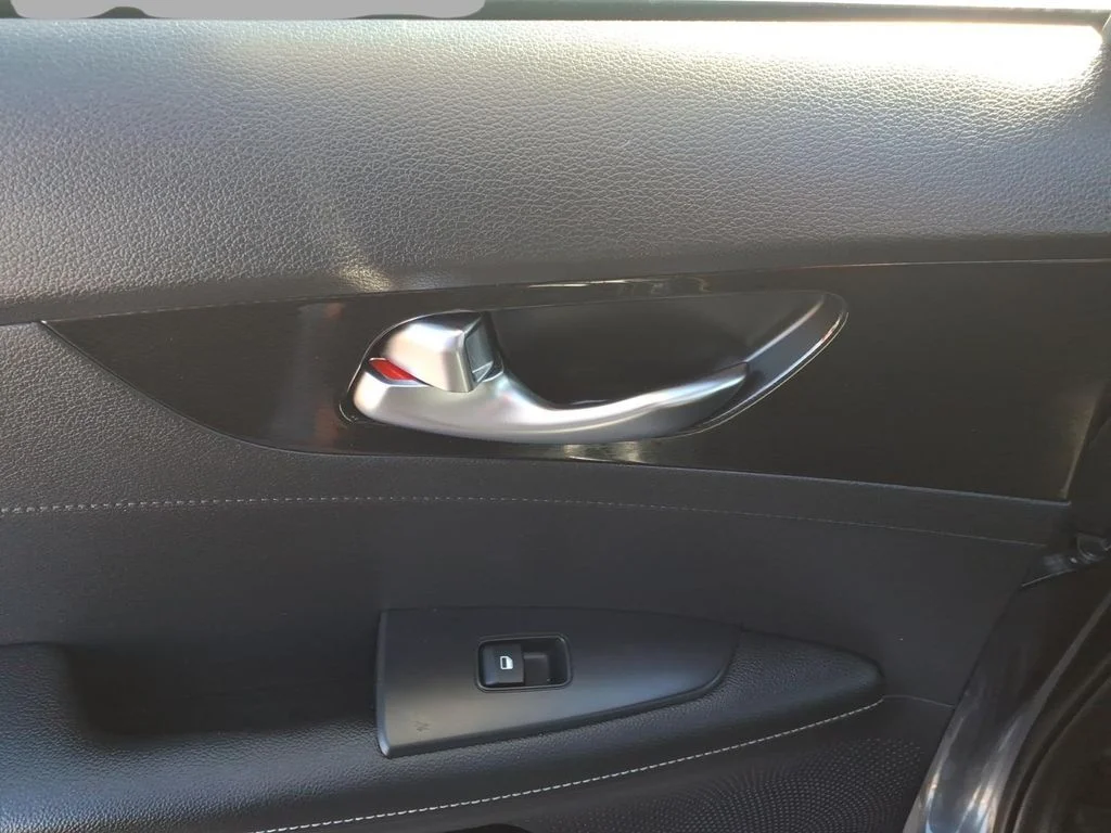 Used 2020 Gray Kia GT-Line image 8