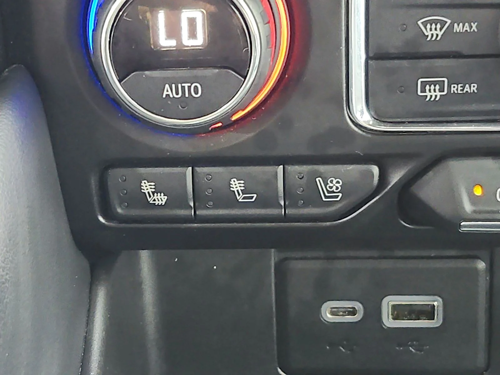 Used 2021 White Chevrolet High Country image 37