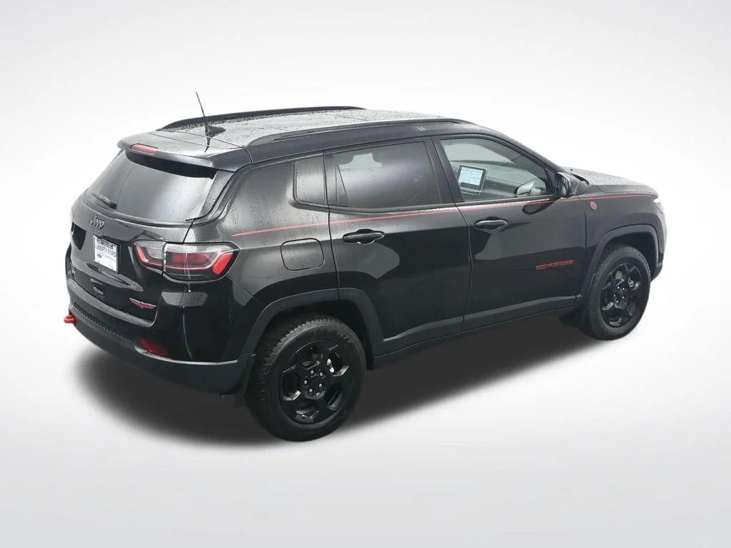 Certified Used 2023 Diamond Black Jeep Trailhawk image 28