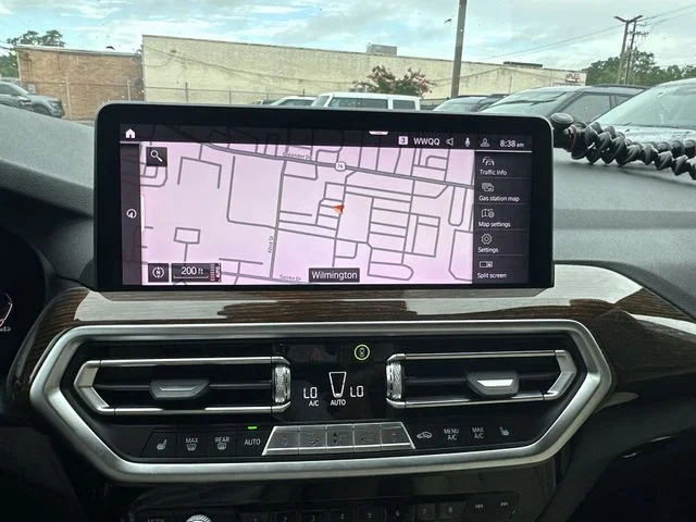 Used 2023 Black BMW xDrive30i image 19
