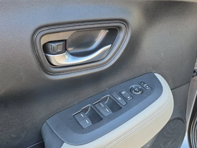 Used 2025 Gray Honda LX image 11