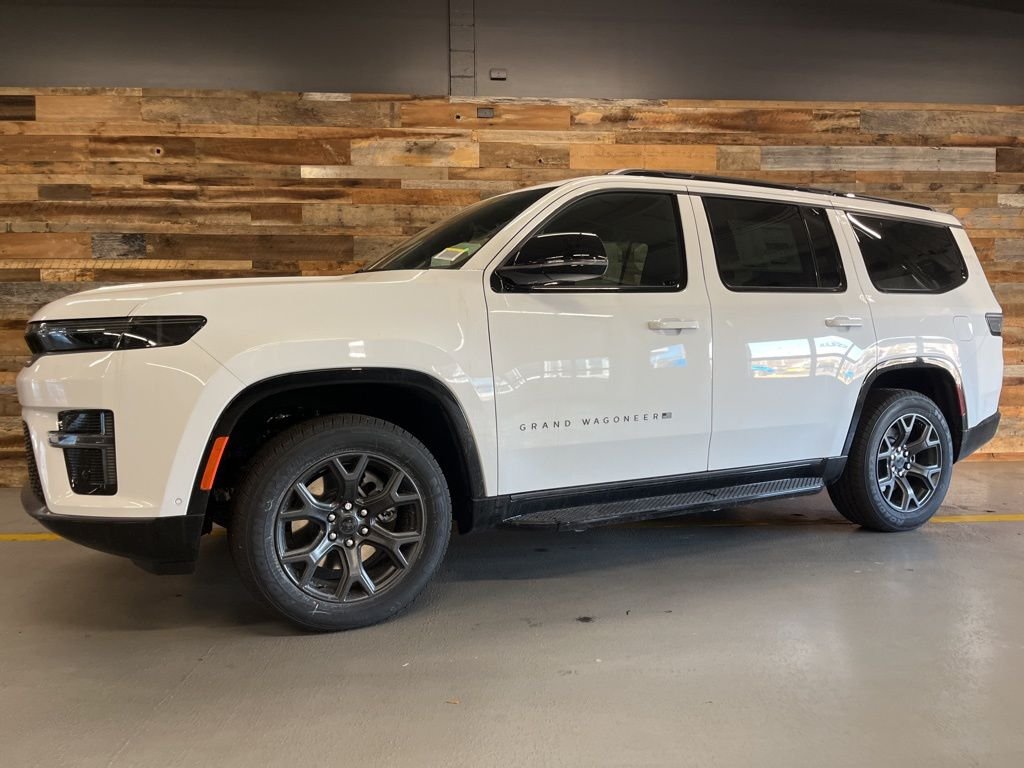 New 2026 Bright White Clear-Coat Exterior Paint Jeep Limited Altitude image 17
