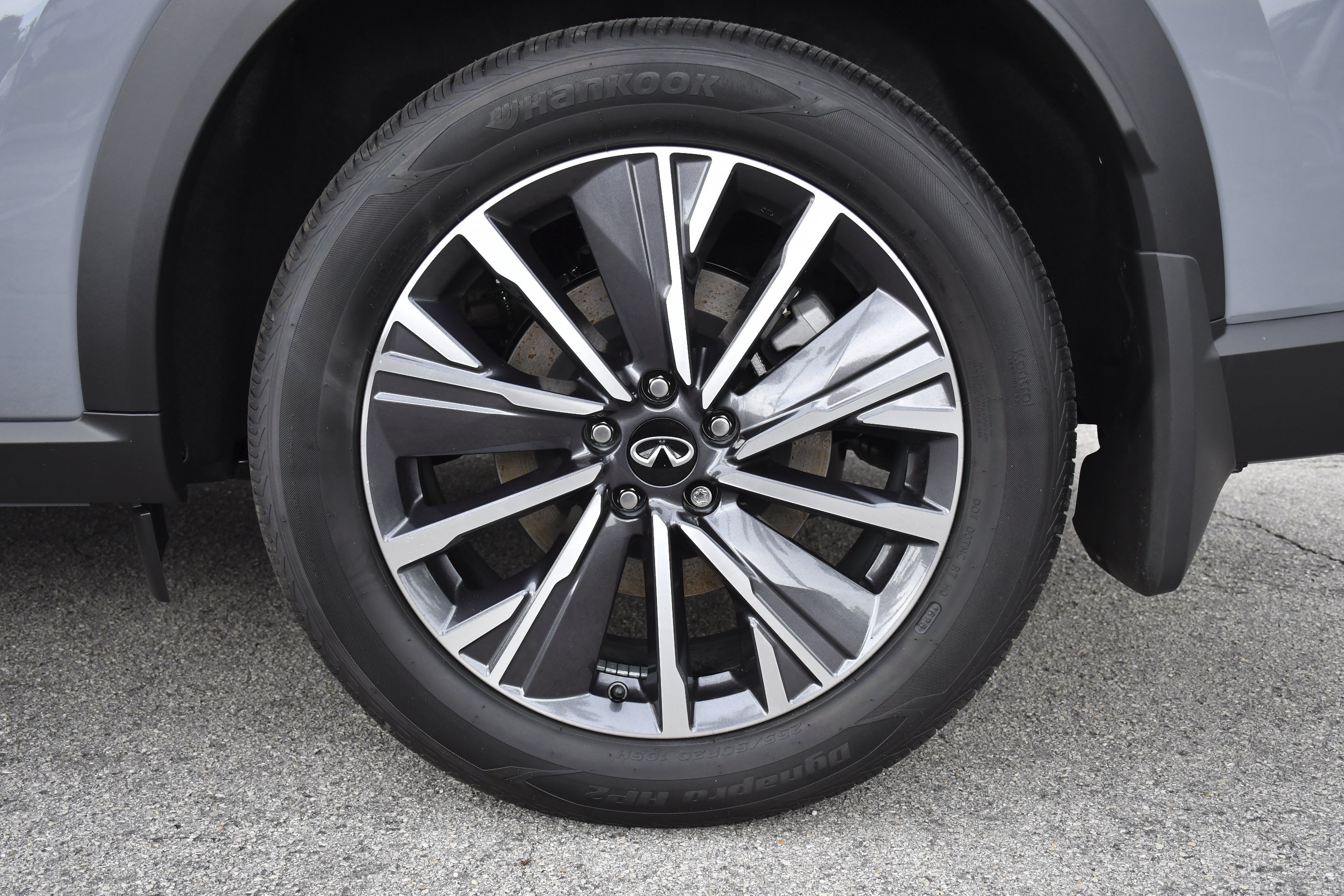 New 2027 HARBOR GRAY INFINITI Luxe AWD image 28