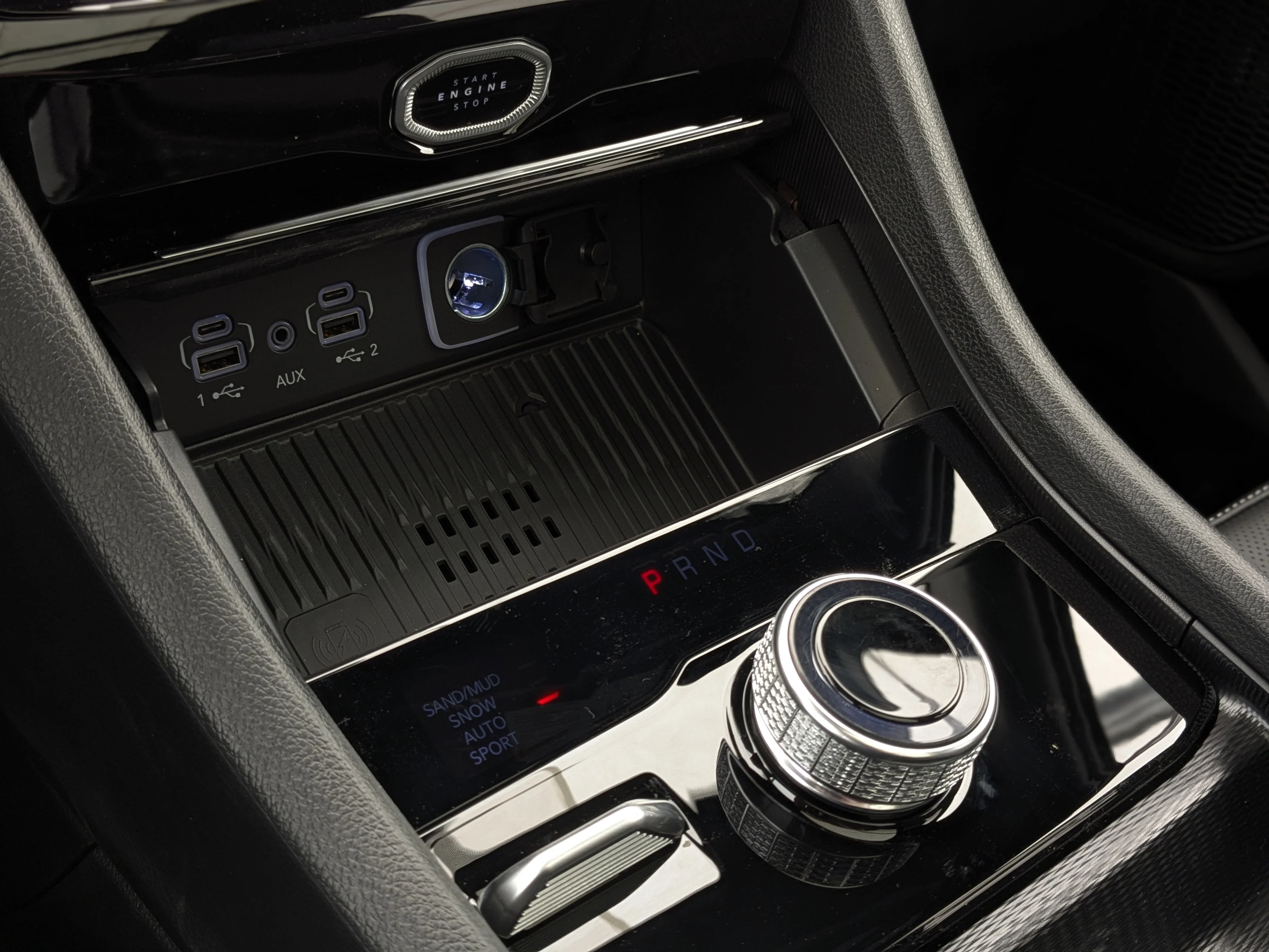 New 2026 Grey Jeep Limited - -Panoramic Sunroof - Limited Altitude Pack - 20 Gloss Black Wheels - Luxury Tch II & More image 23