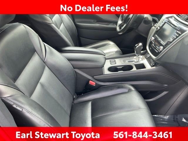 Used 2023 Red Nissan SL image 36