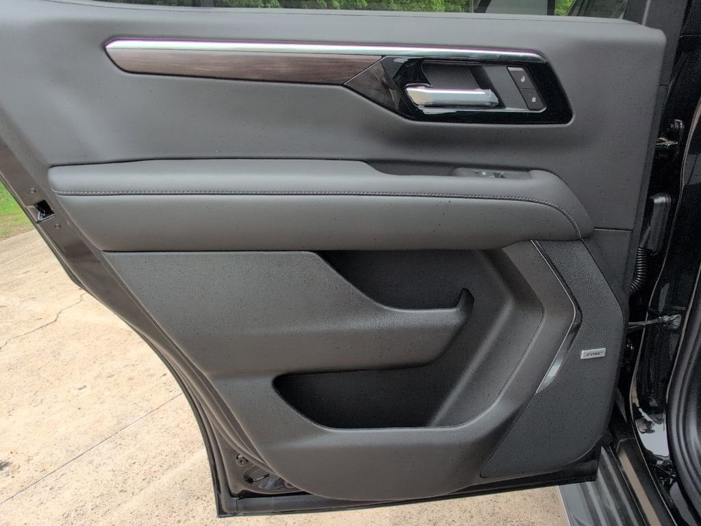 New 2026 Black Chevrolet LT image 10