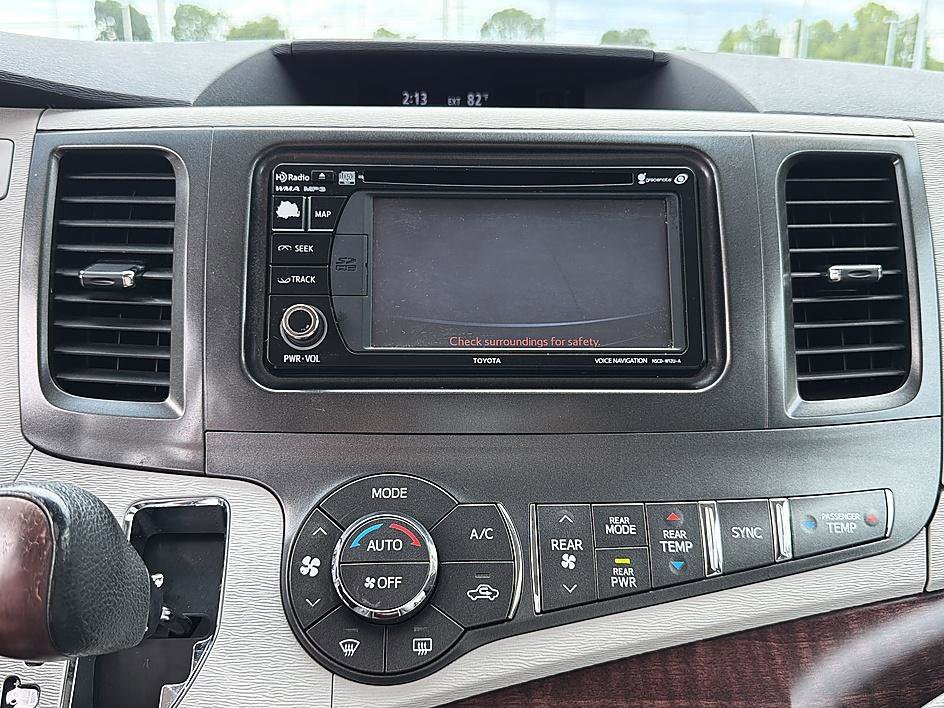 Used 2013 Silver Sky Metallic Toyota XLE image 15