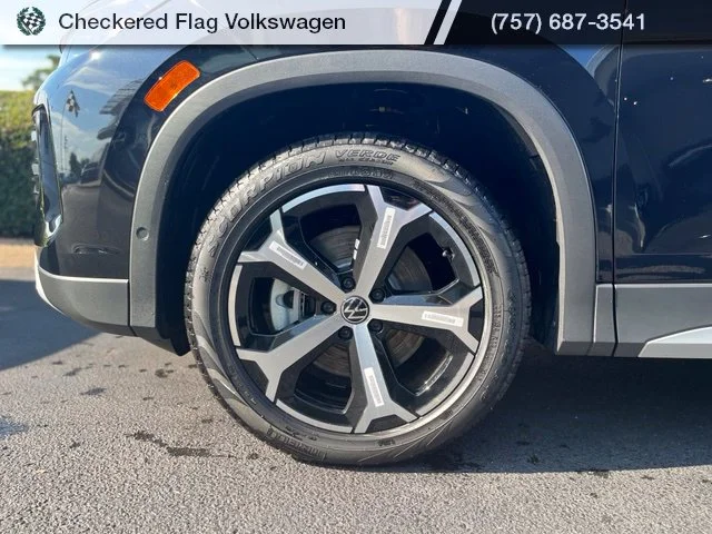 New 2026 Black Volkswagen SE image 5