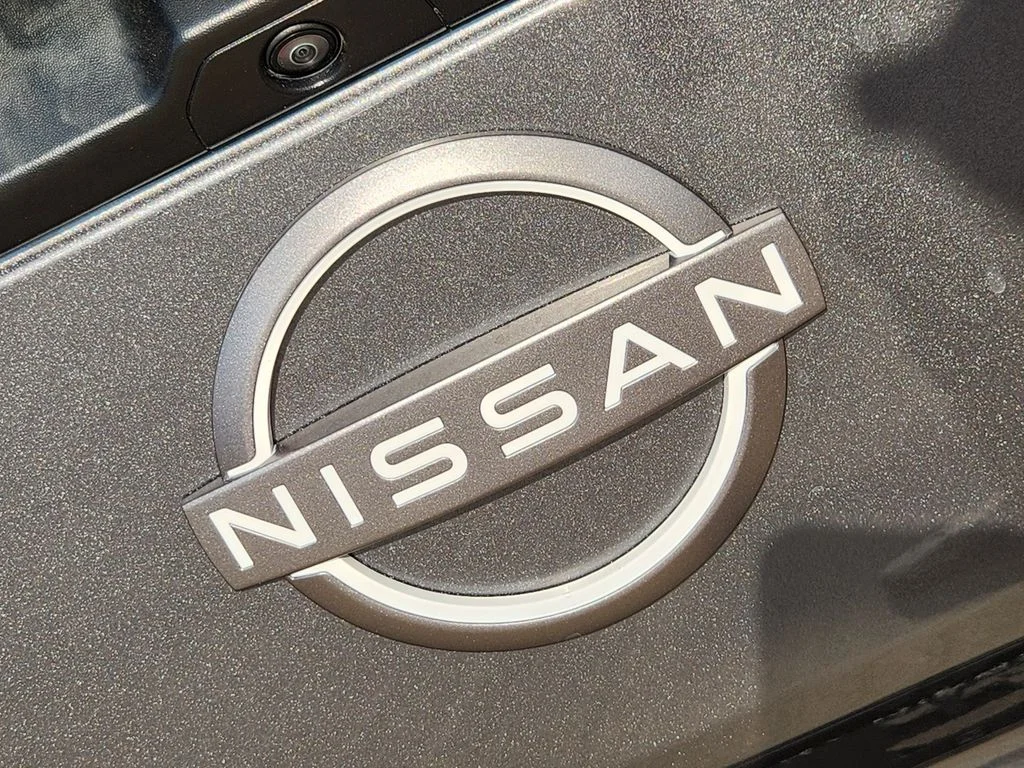 New 2027 Gun Metallic Nissan Crew Cab SV image 6