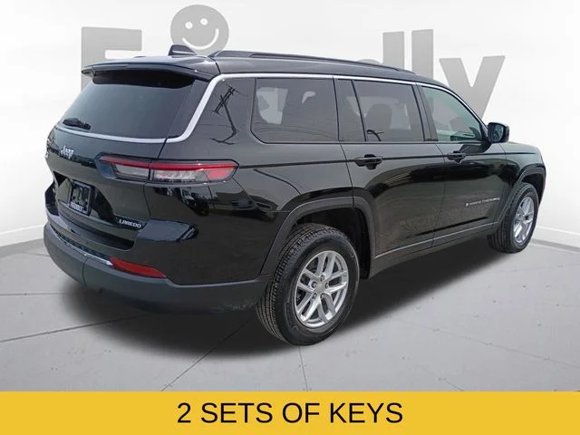 Used 2025 Black Jeep Laredo image 6
