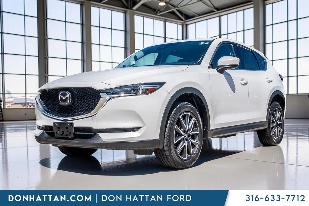 Used 2017 Snowflake White Pearl Metallic Mazda Grand Touring image 1
