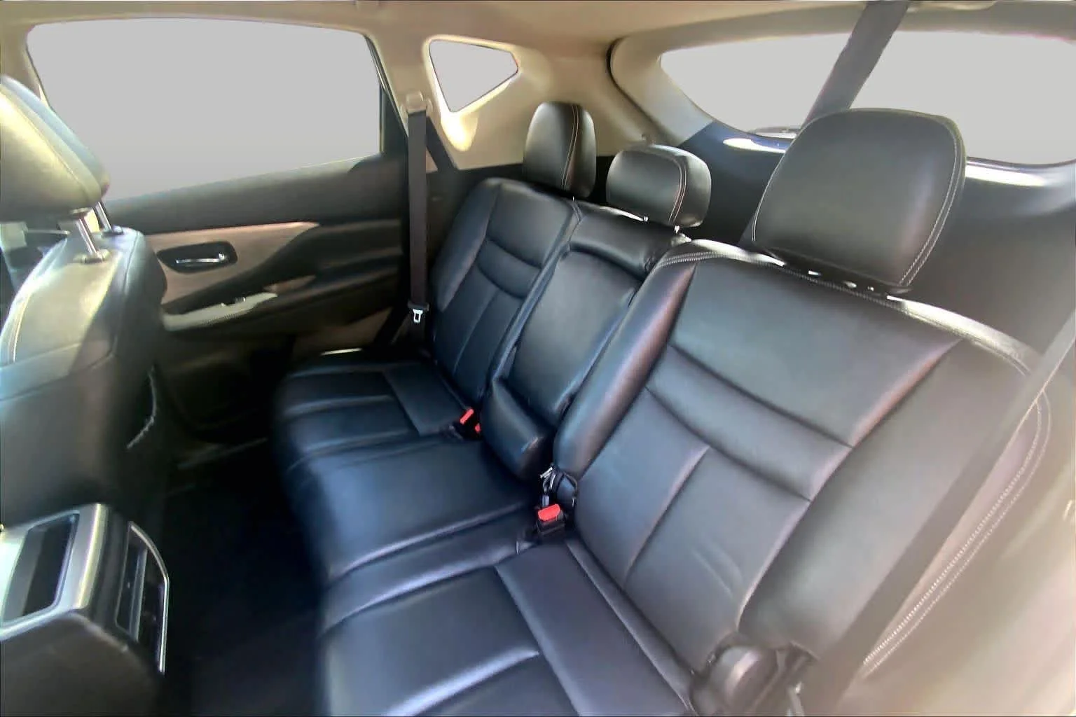 Used 2015 Java Metallic Nissan SV image 21