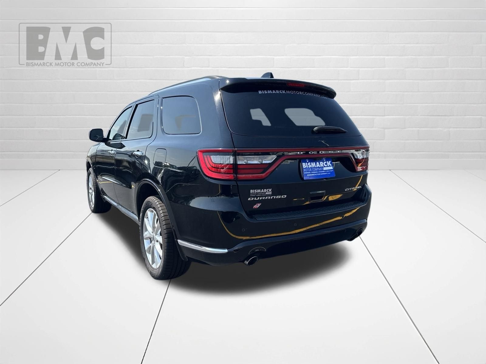 Used 2019 Black Dodge Citadel image 4