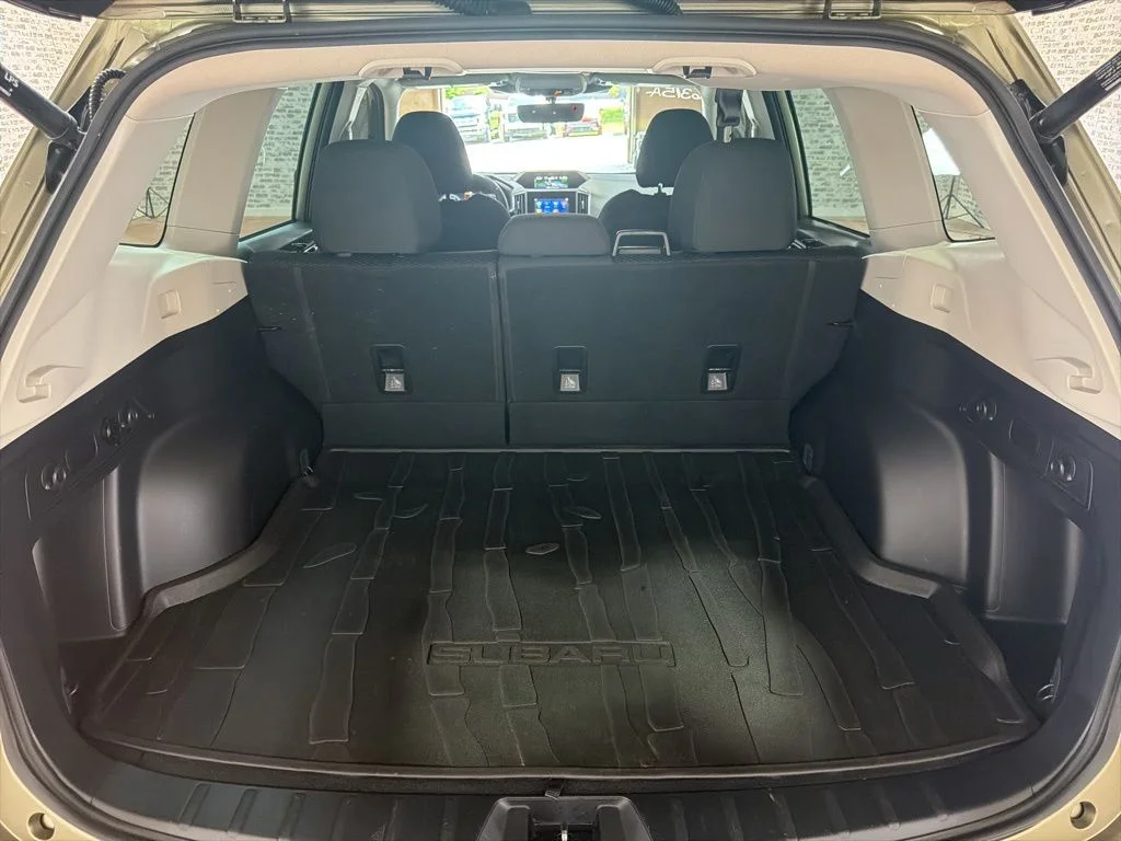 Used 2022 Brown Subaru Premium image 13