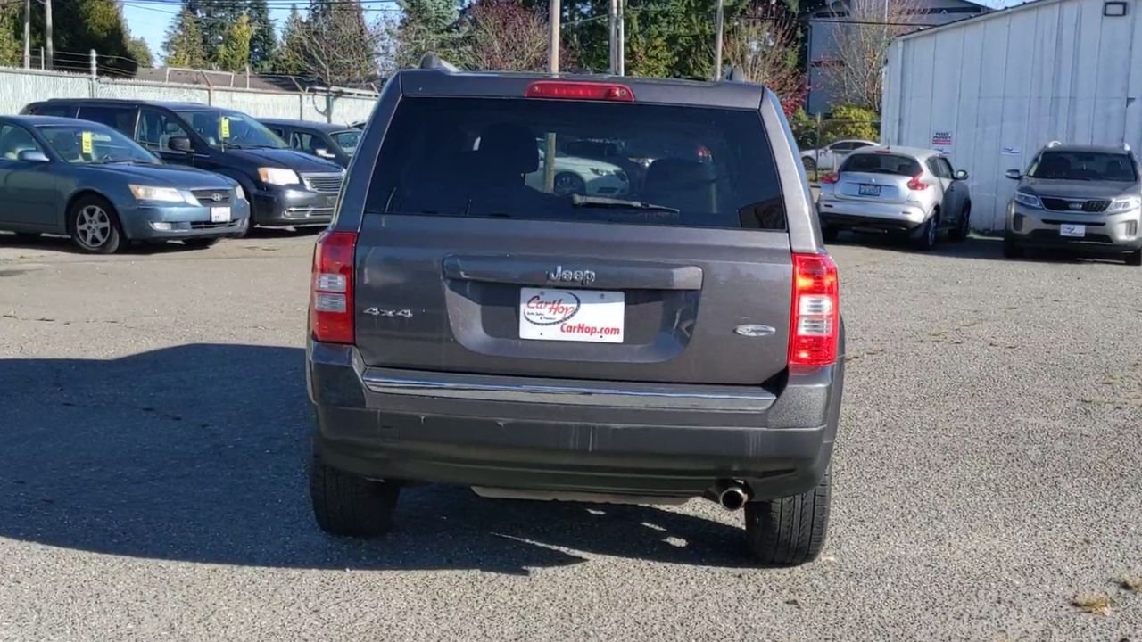 2016 Jeep Patriot High Altitude Altitude Edition photo 3