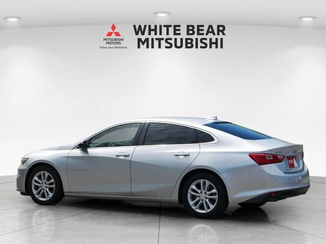 Used 2017 Silver Chevrolet Hybrid image 4