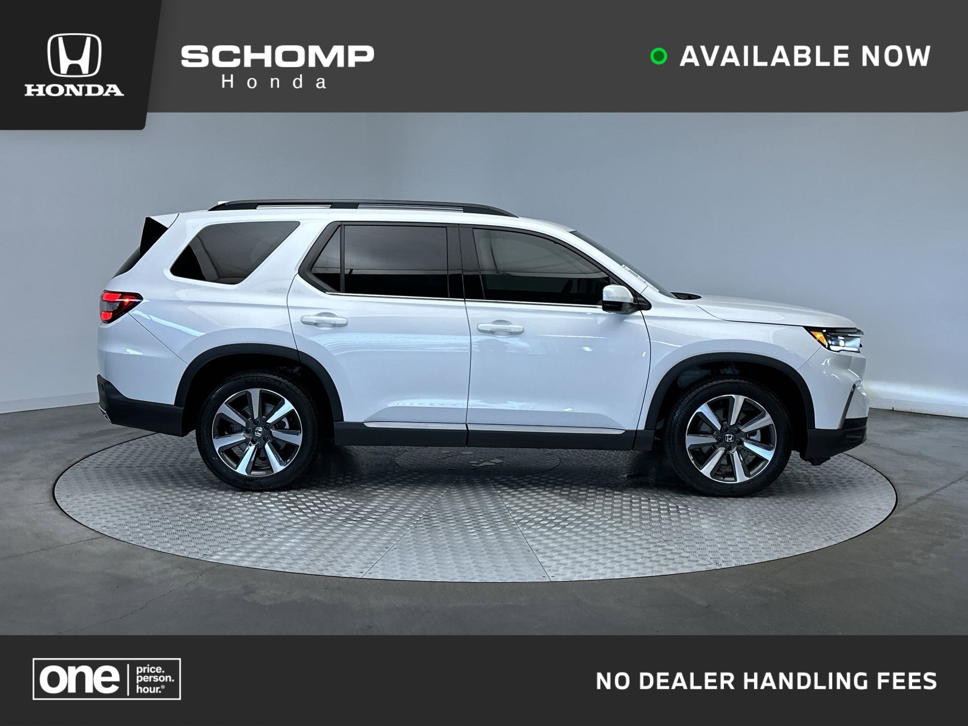 Used 2023 Platinum White Pearl Honda Touring image 1