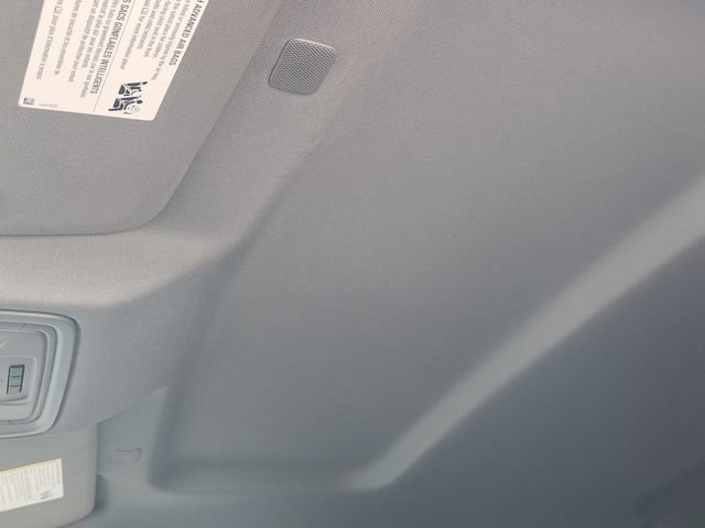 Used 2021 SILVER ICE METALLIC Chevrolet LT image 25