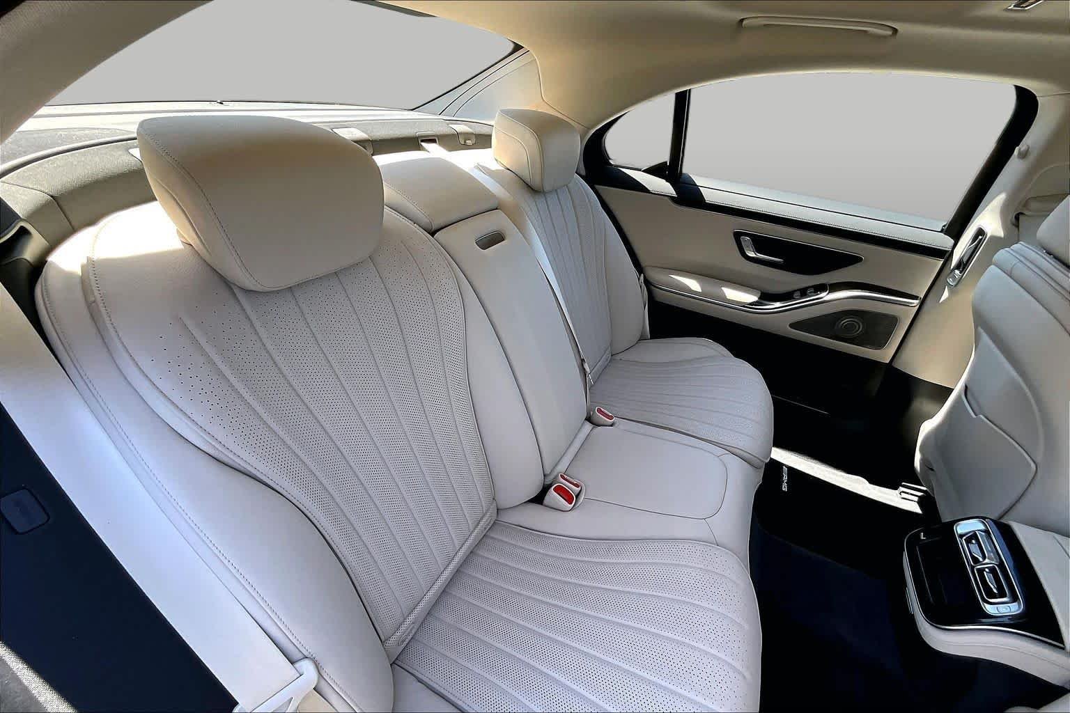 Used 2023 Rubellite Red Mercedes-Benz S 500 image 19
