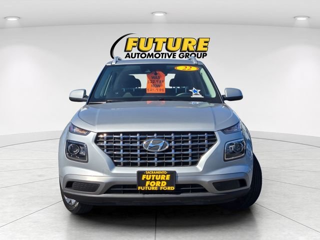 Certified Used 2022 Silver Hyundai SEL image 2