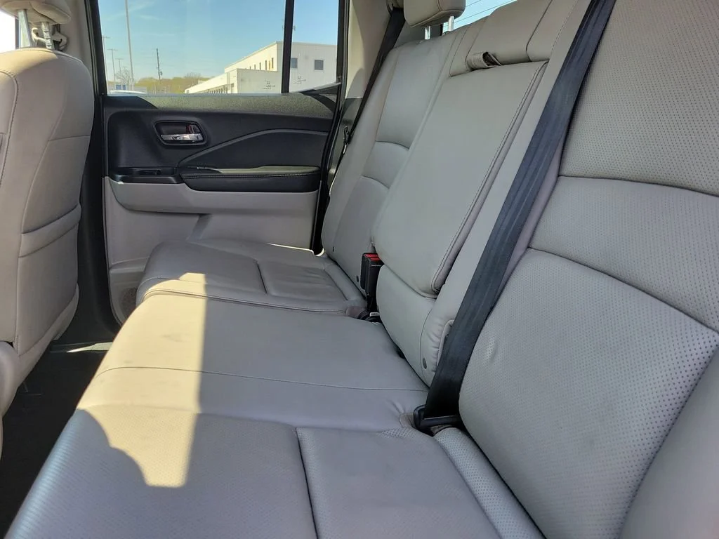 Used 2023 Gray Honda RTL image 10