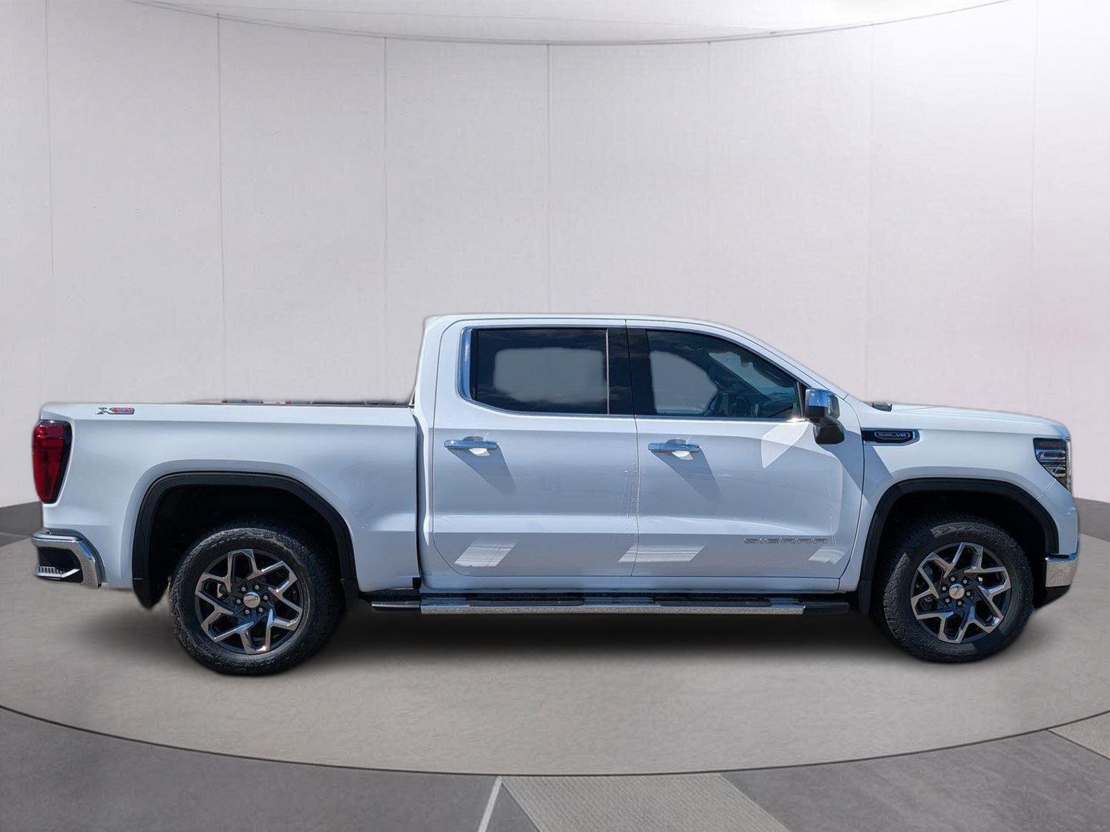 New 2026 Summit White GMC SLT image 2