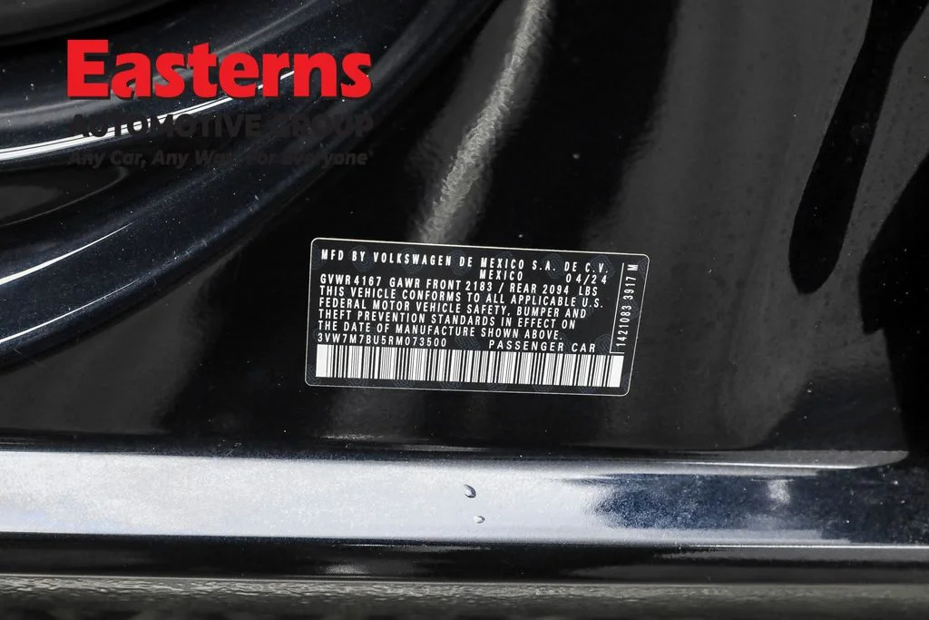 Used 2024 Black Volkswagen 1.5T SE image 32