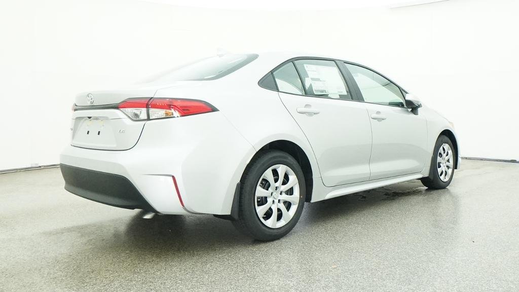New 2027 Classic Silver Metallic Toyota LE image 17
