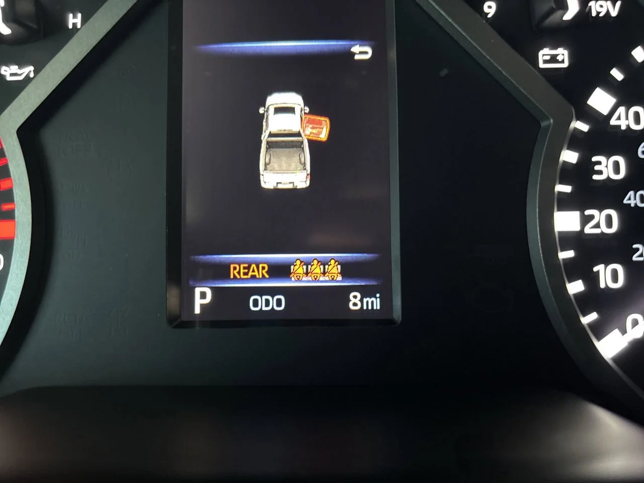 2026 Toyota Tundra SR5 - Photo 15