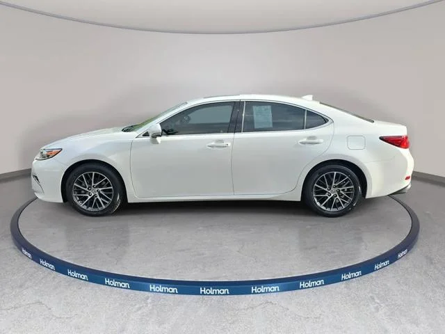 Used 2016 White Lexus 350 image 8