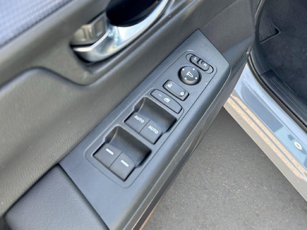Used 2026 Urban Gray Pearl Honda Sport image 11