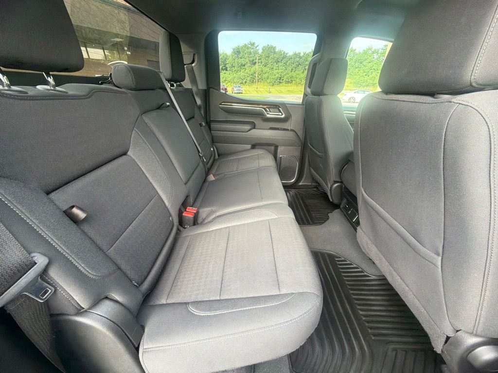 Used 2024 Silver GMC Elevation image 48