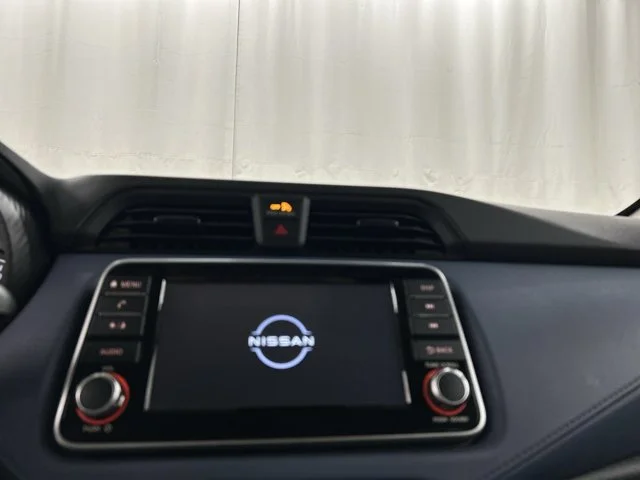 Used 2024 Red Nissan 1.6 SV image 9
