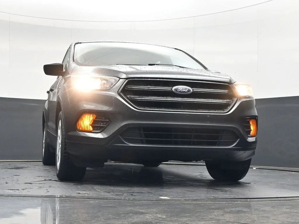 Used 2019 Gray Ford S image 48