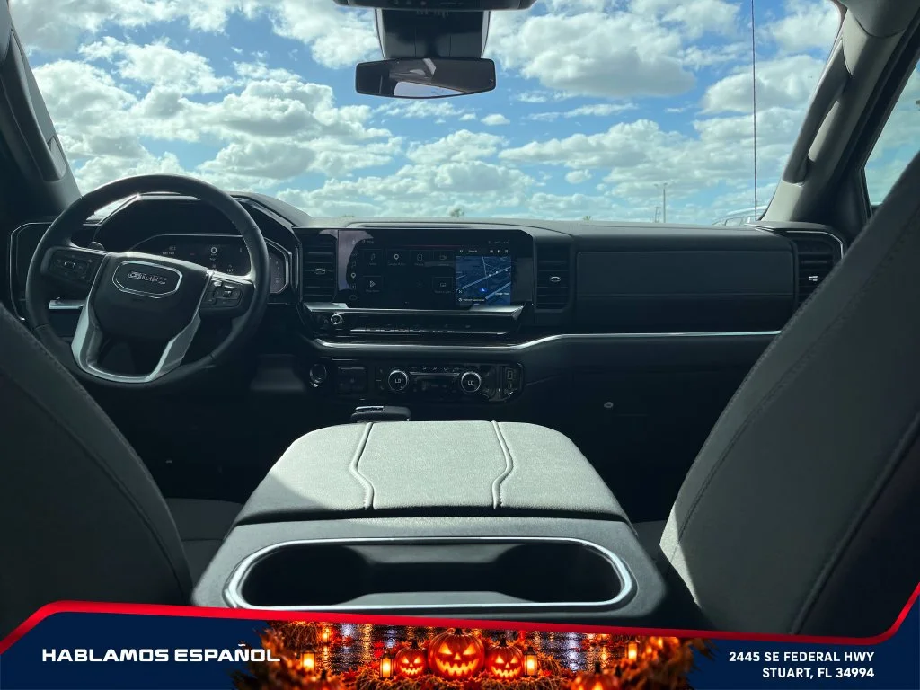 Used 2026 Downpour Metallic GMC Elevation image 15