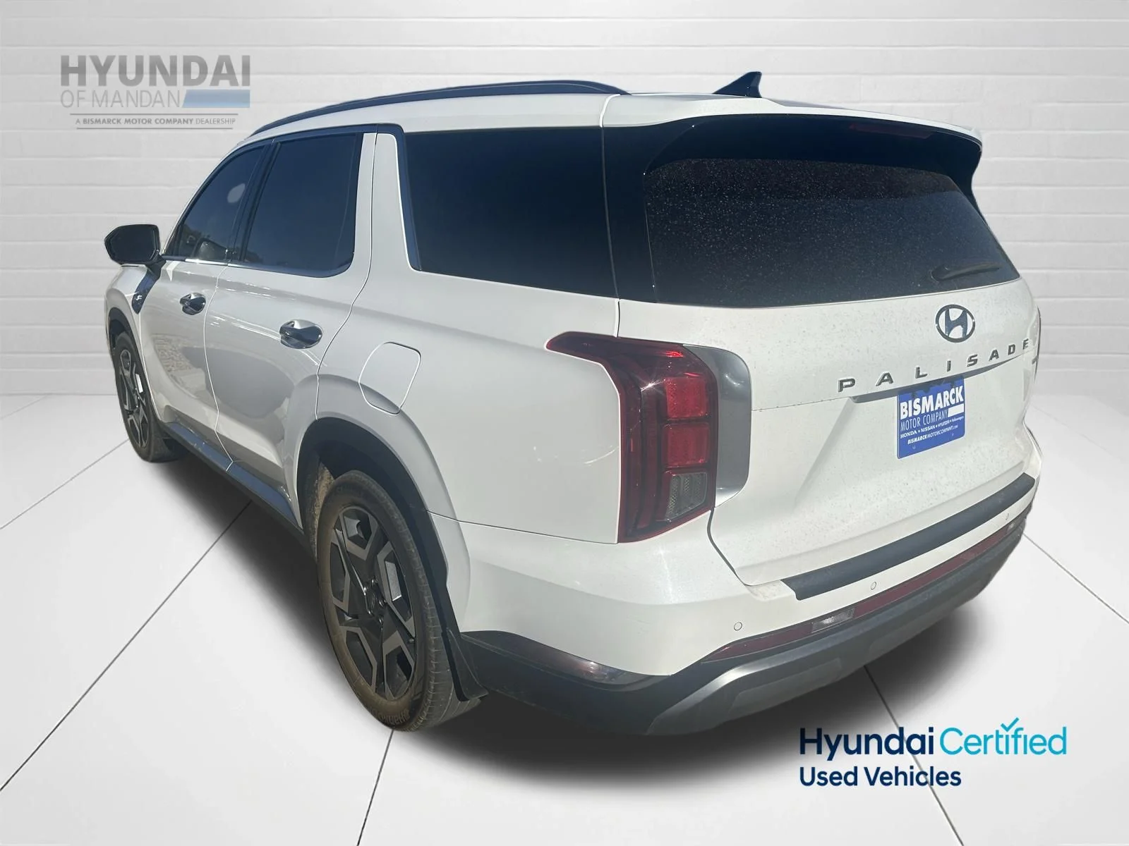 Used 2023 White Hyundai Limited image 8
