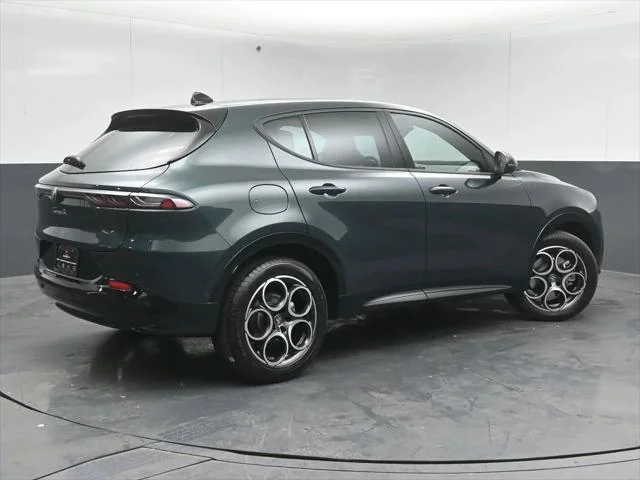New 2026 Verde Monza (Green) Exterior Paint Alfa Romeo Sprint image 7