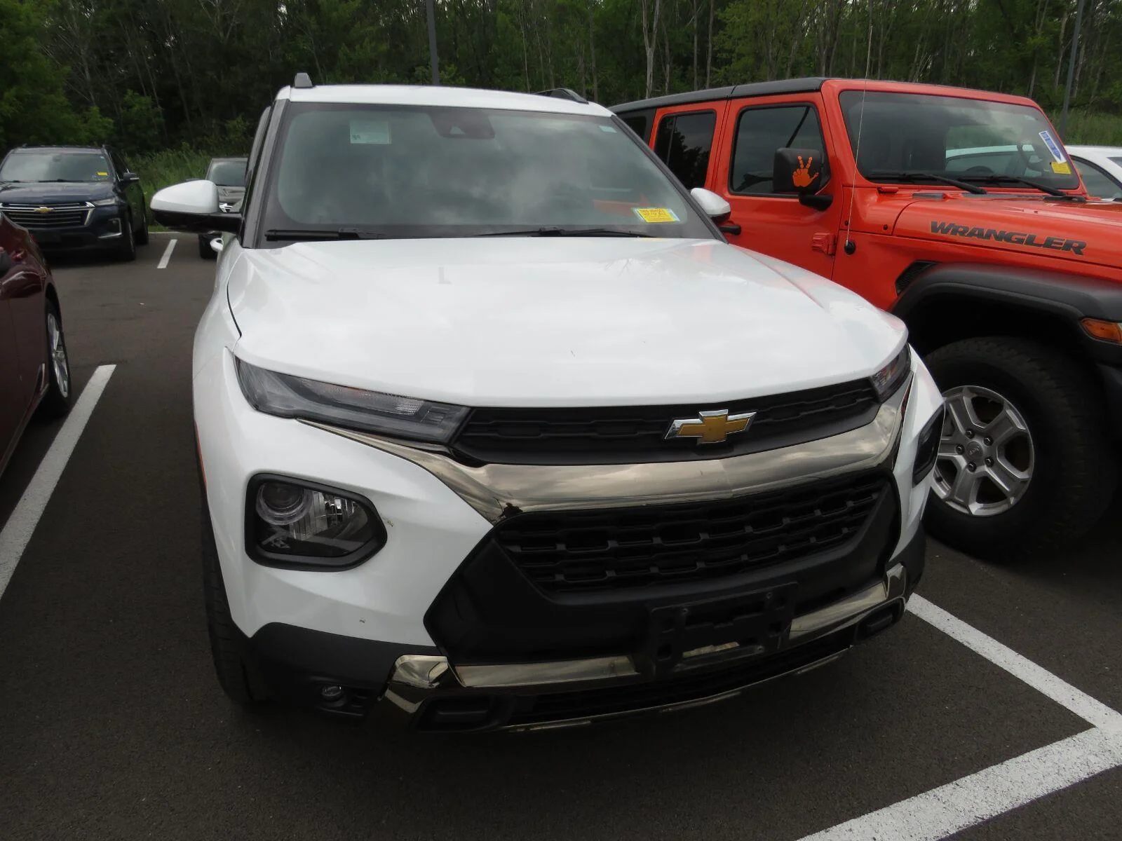 Used 2023 Summit White Chevrolet ACTIV image 3