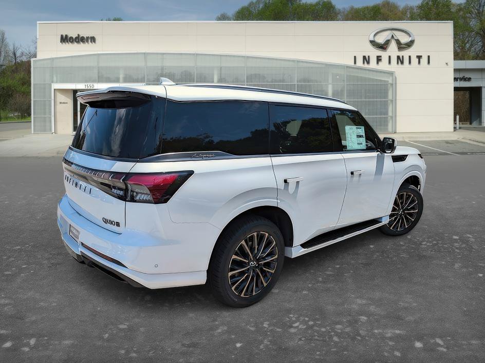 New 2027 Radiant White INFINITI AUTOGRAPH image 5
