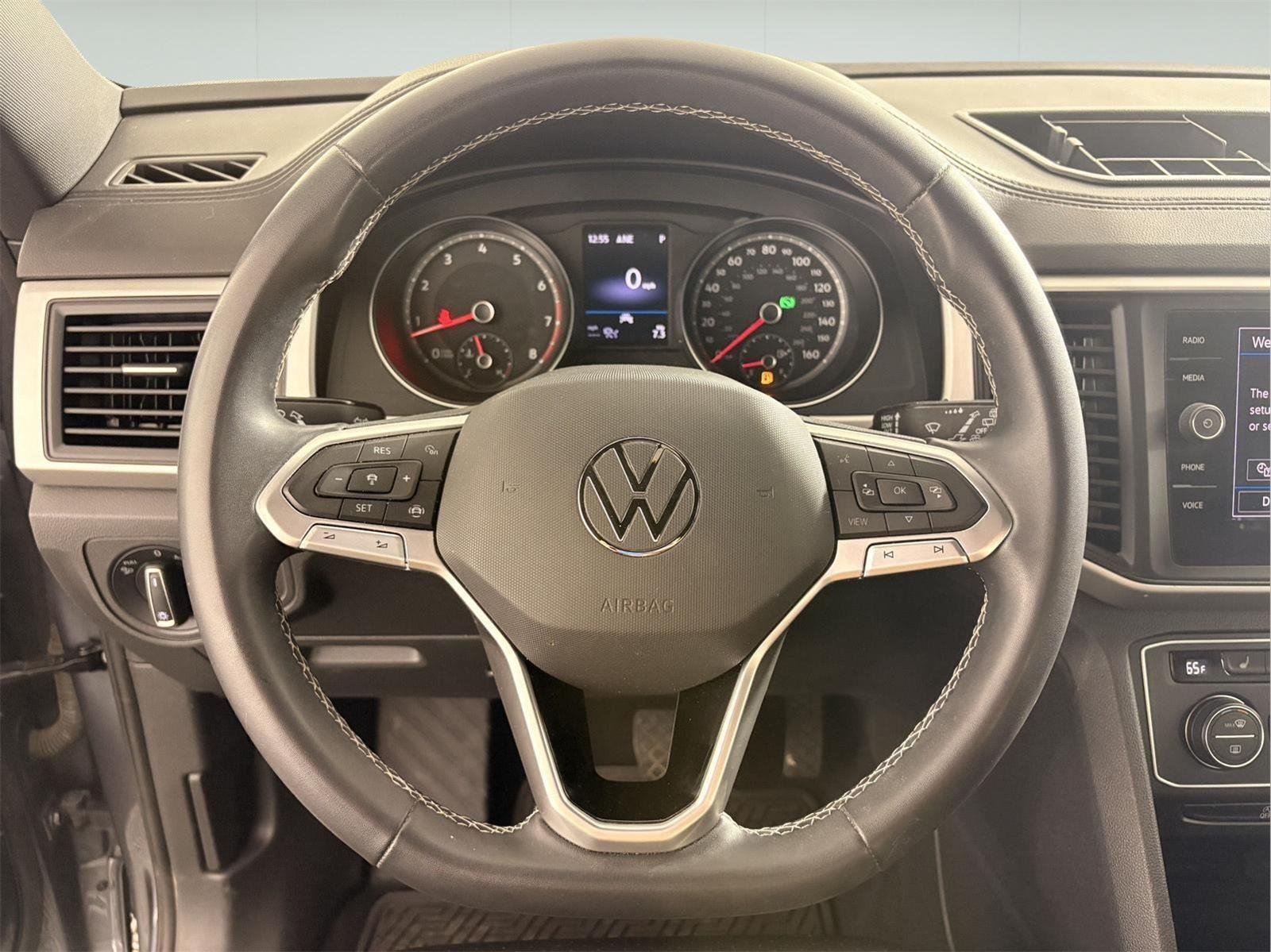 Used 2021 Platinum Gray Metallic Volkswagen 3.6L V6 SE w/Technology image 26