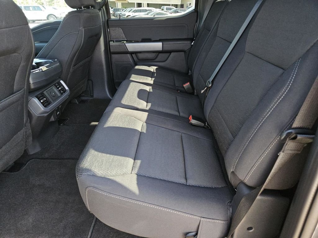 New 2026 Carbonized Gray Metallic Ford XLT image 38