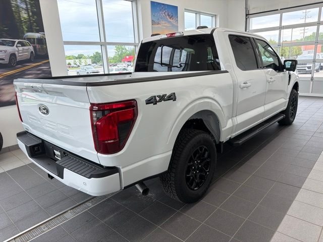 New 2026 Oxford White Ford XLT image 15