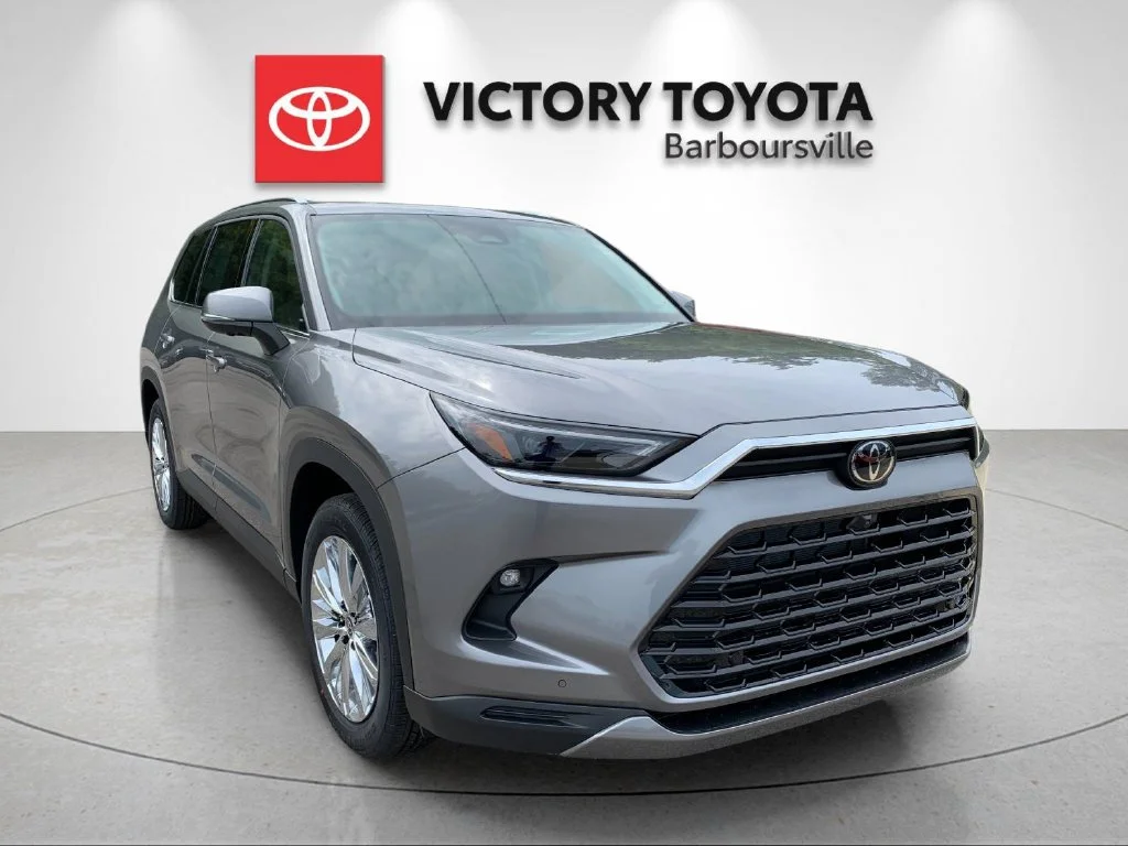 Used 2026  Toyota Platinum image 5